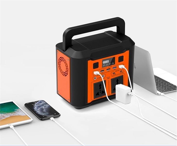محطة توليد الطاقة 300W