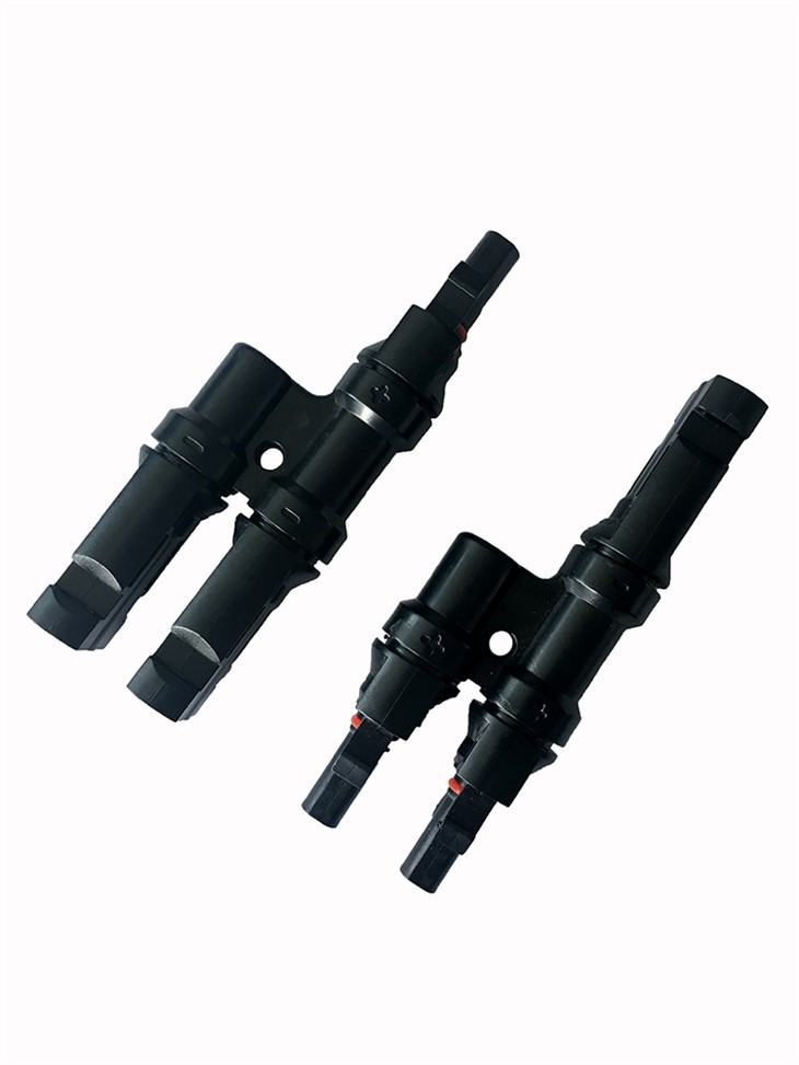 موصل كابل اللوحة الشمسية